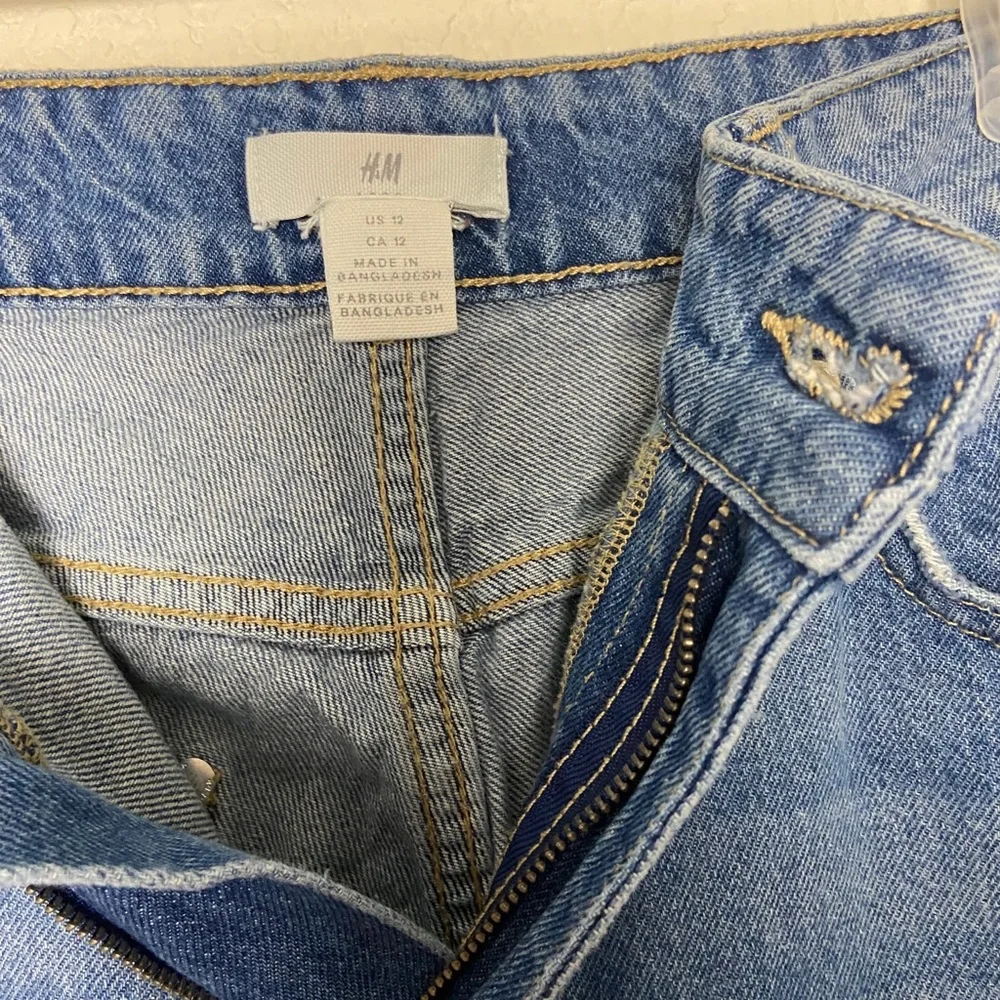 H&M women’s & Denim blue jeans size 12 - Picture 8 of 11